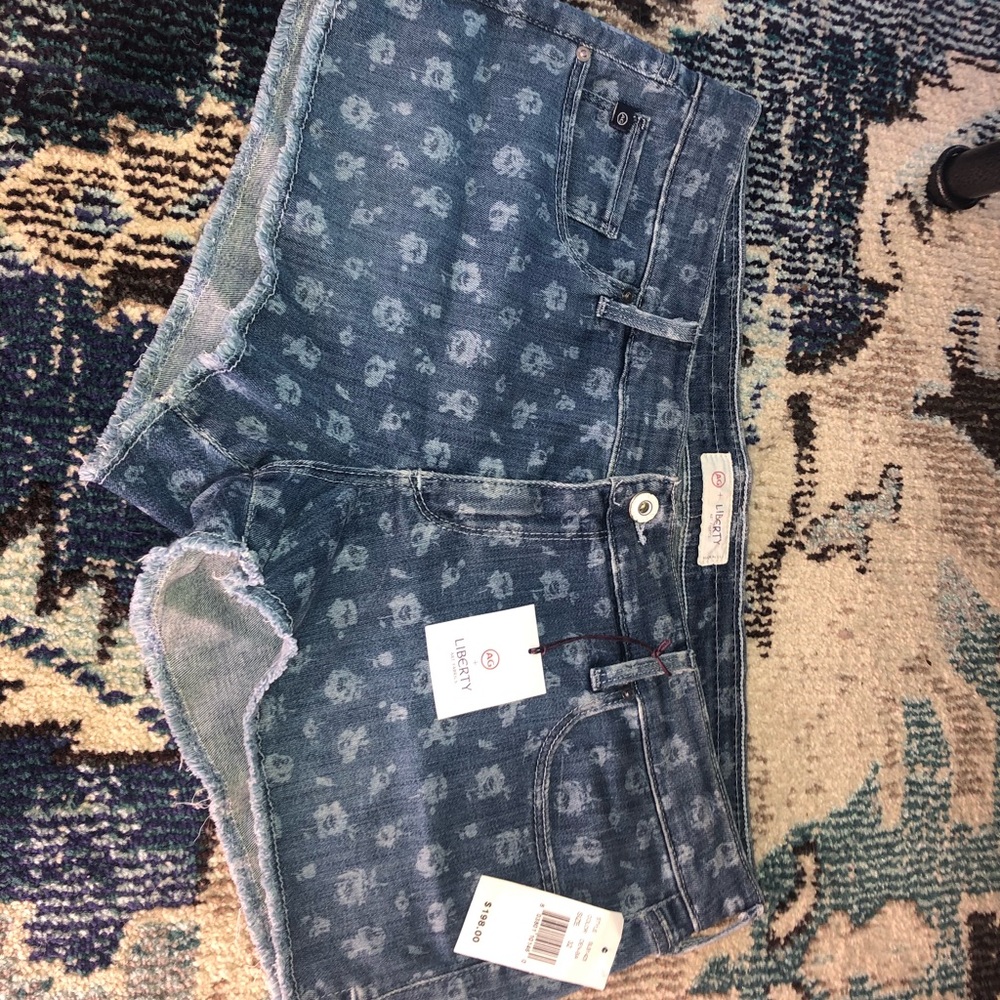 AG denim shorts size 32